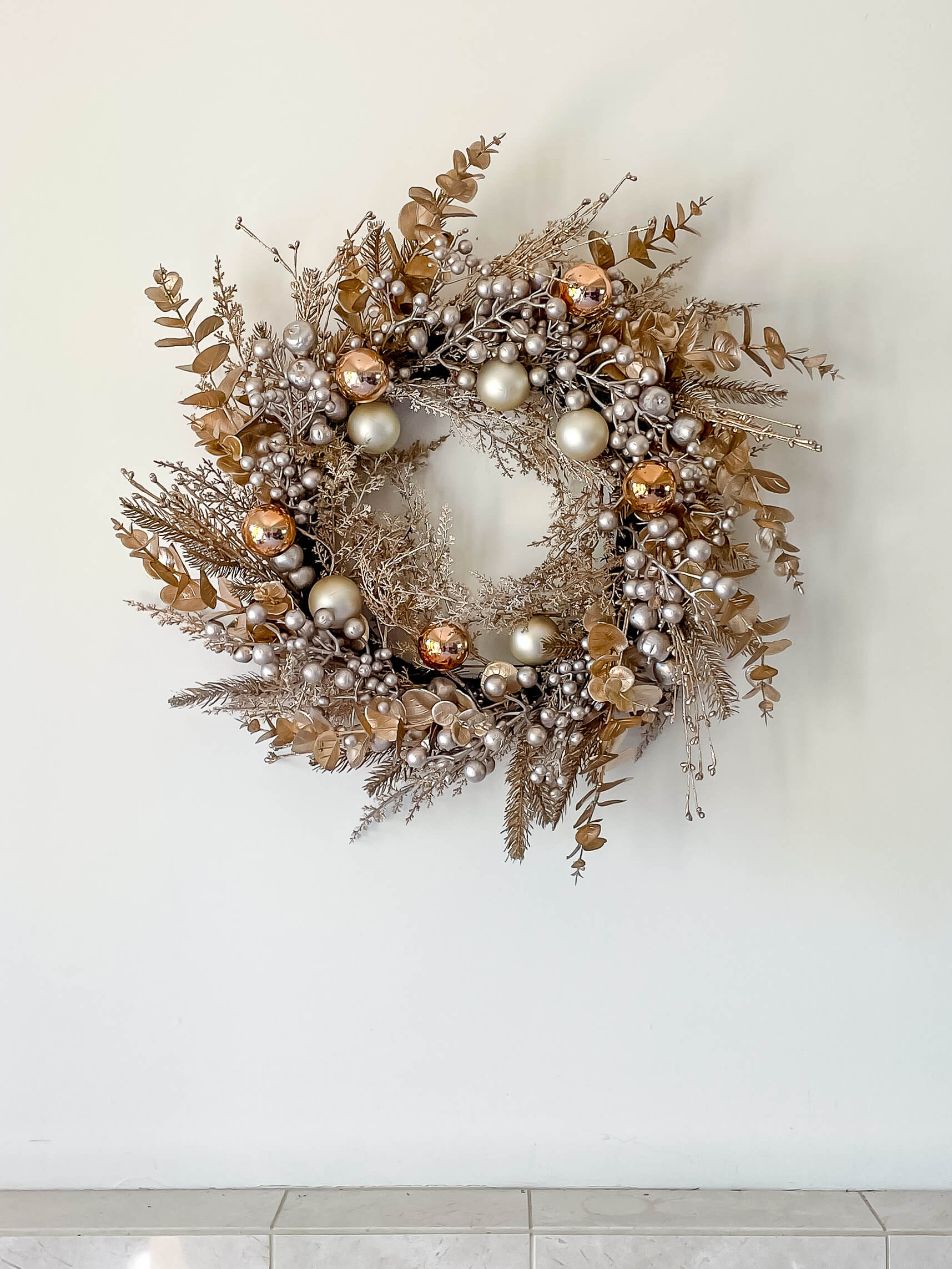 Gold &amp; Champagne Ornament Wreath 26&quot;