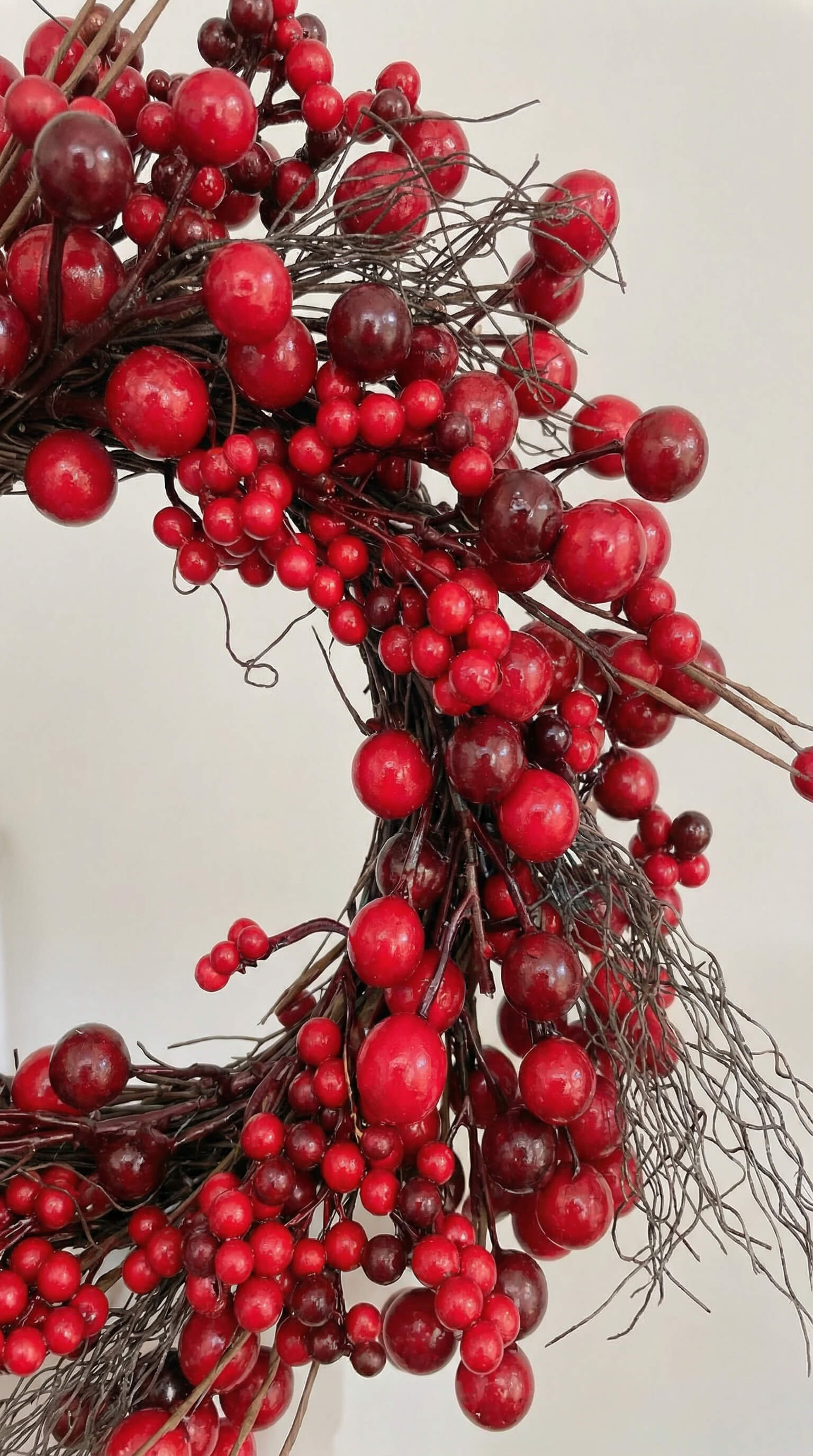 Red Berry Wreath 14"