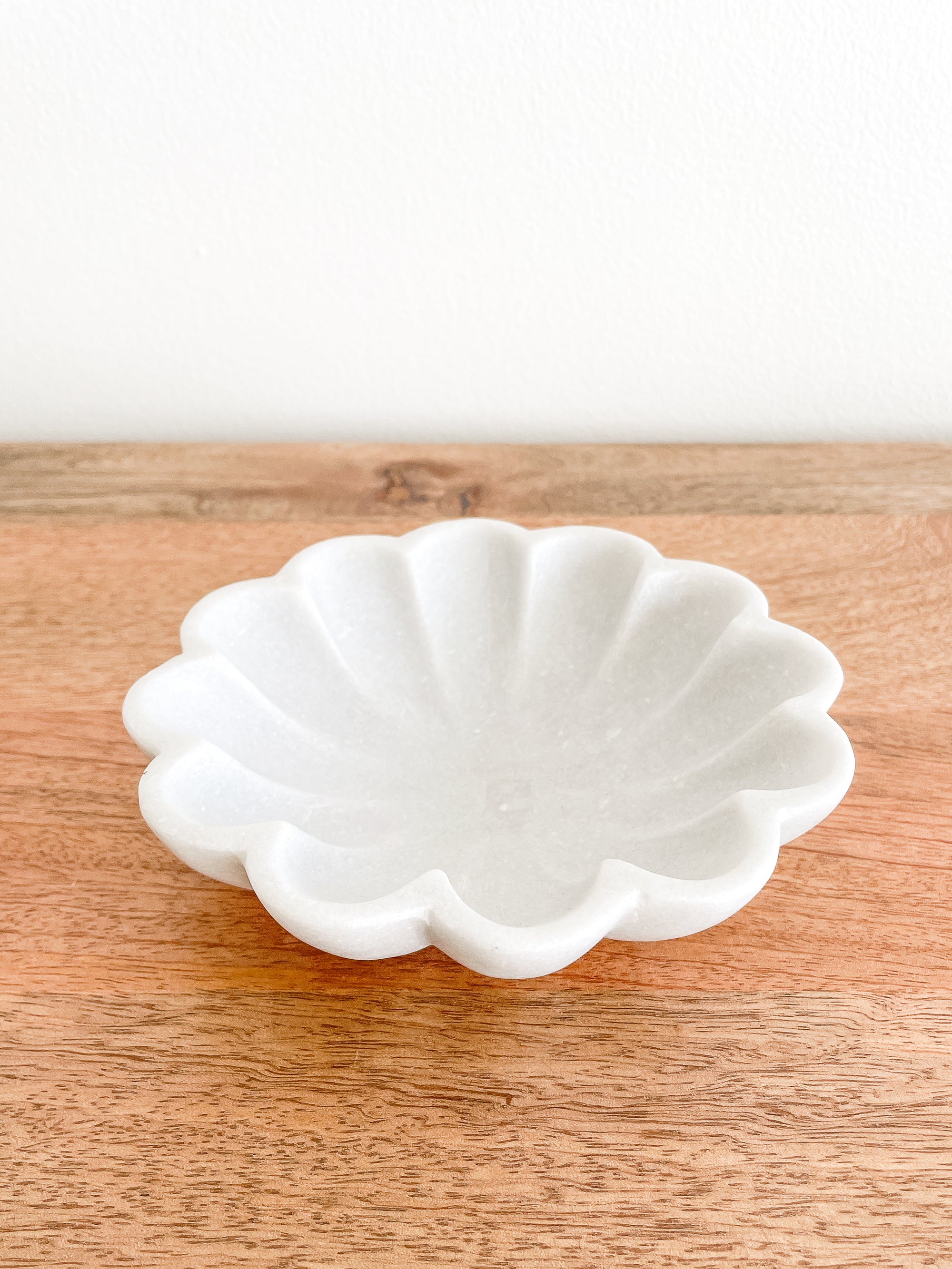 FLUTED BOWL