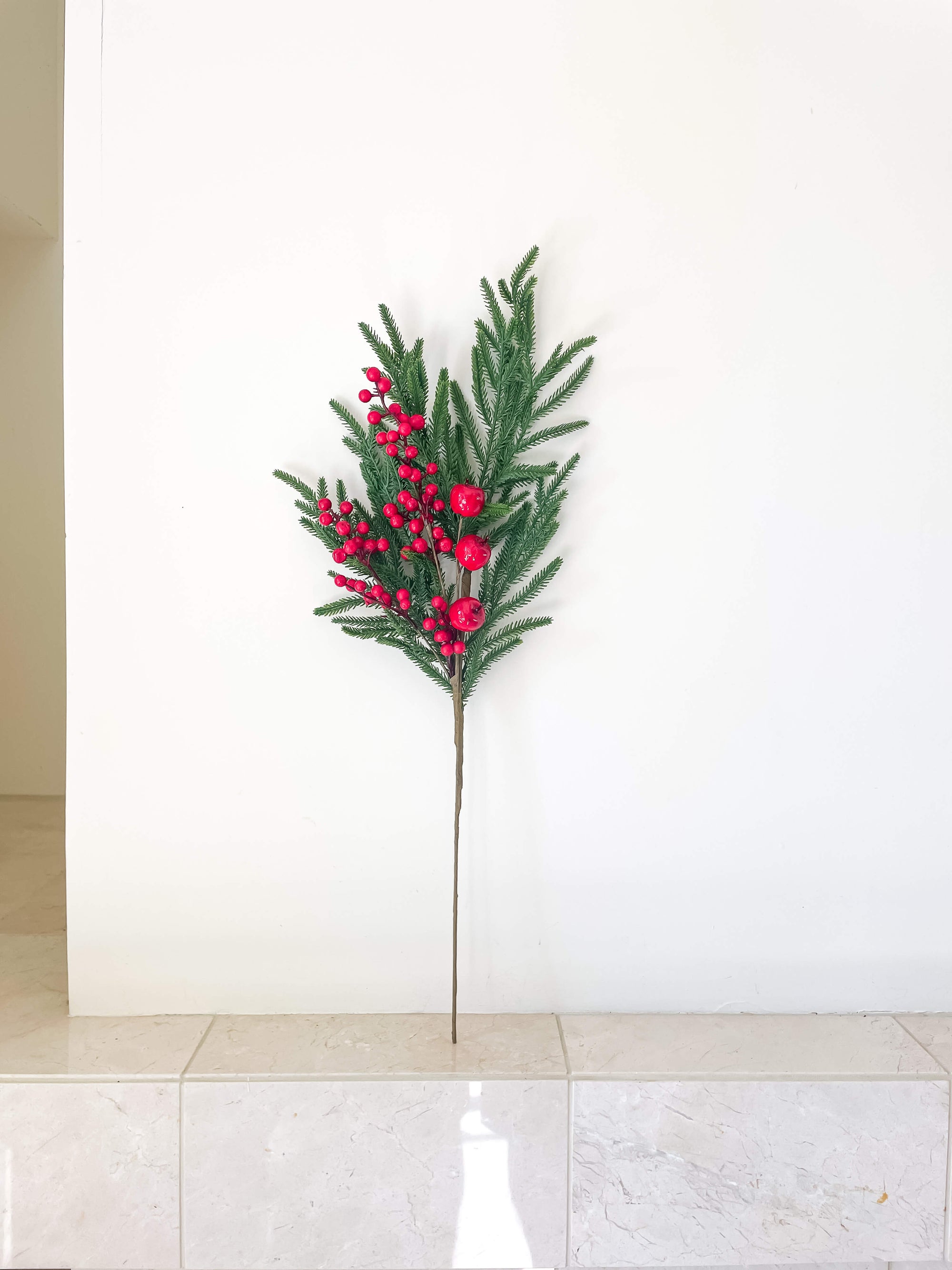 Red Apple &amp; Berry Norfolk Stem 26&quot;